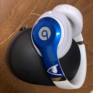 Custom Wireless beats studio 3s